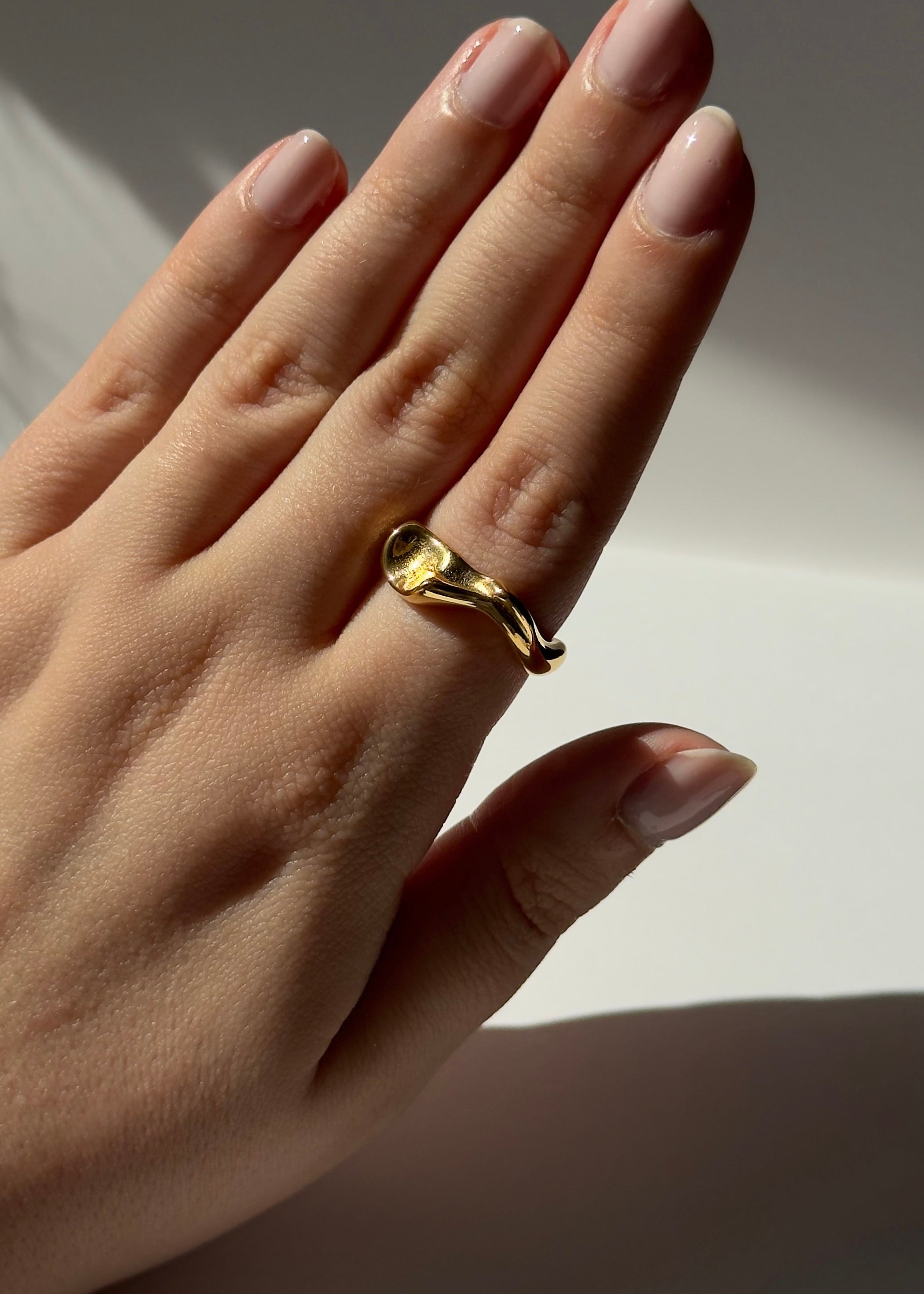 2000 Ring