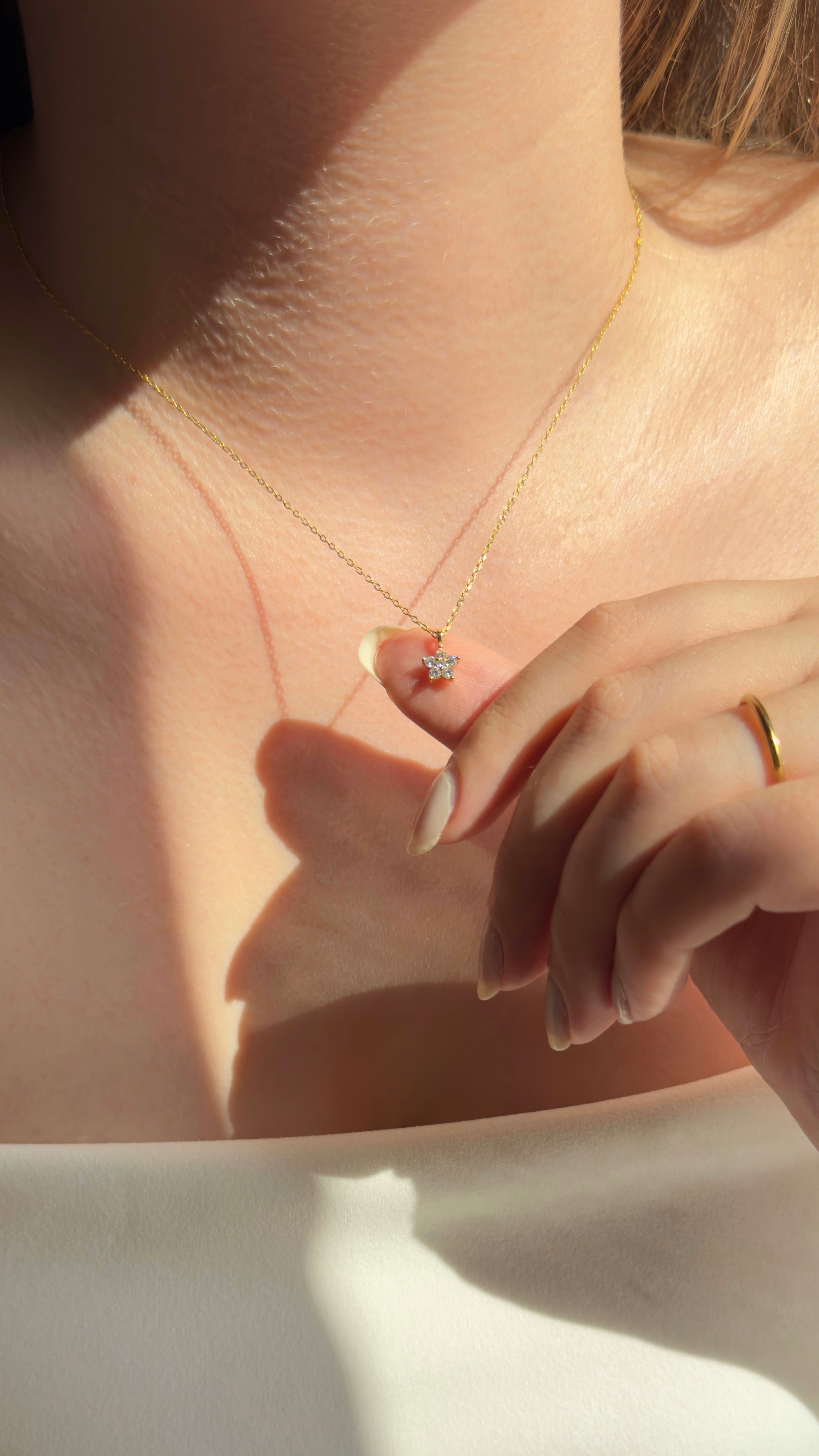 Spring Kiss Necklace