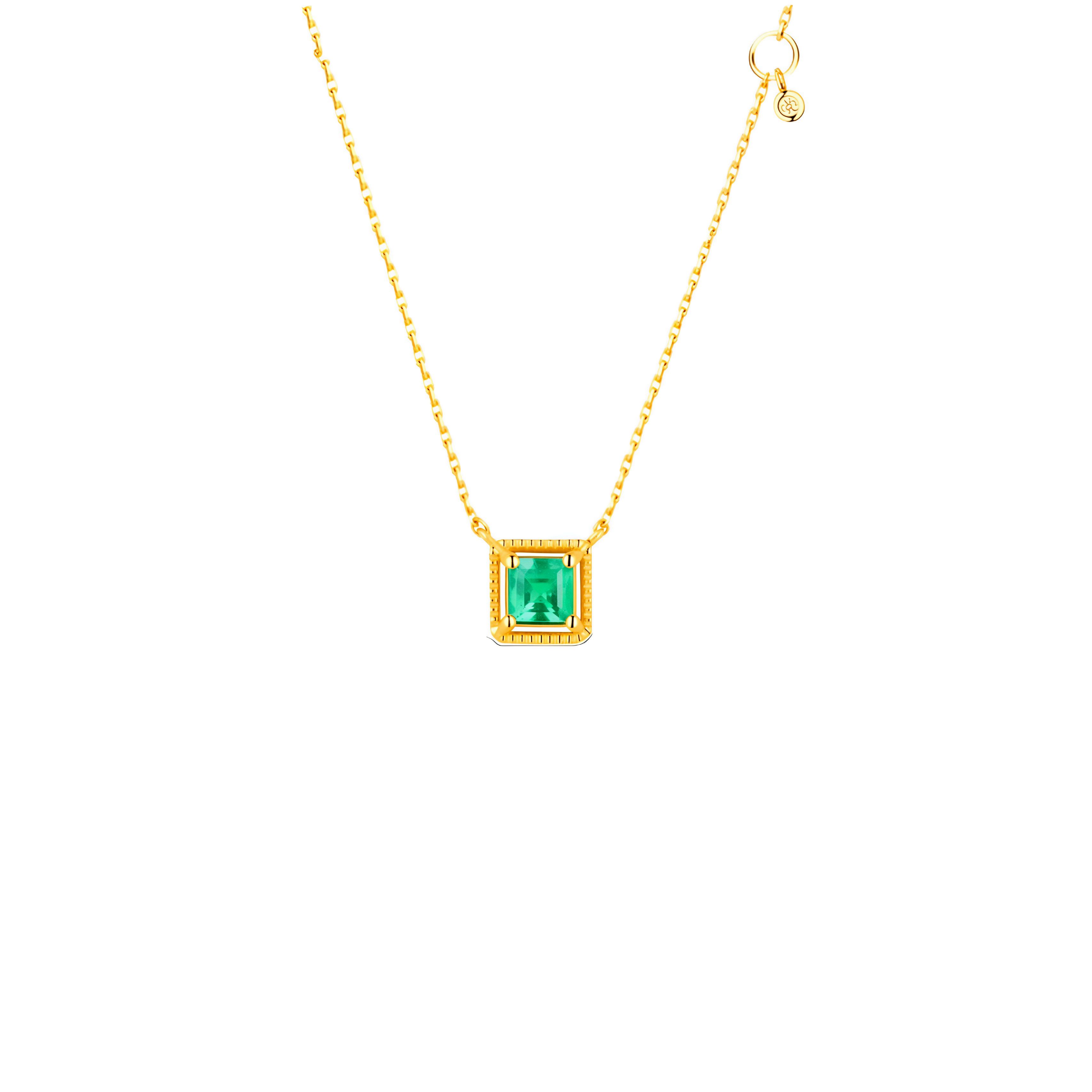Lily Green Necklace