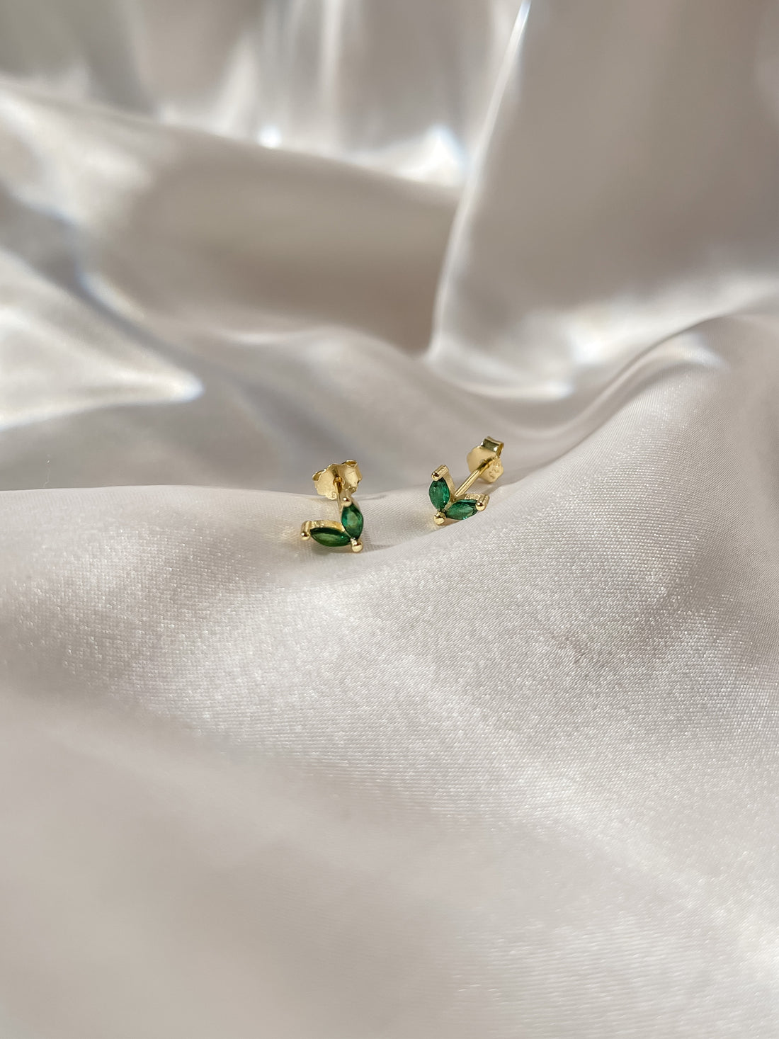 Mini Green Petals Ohrring