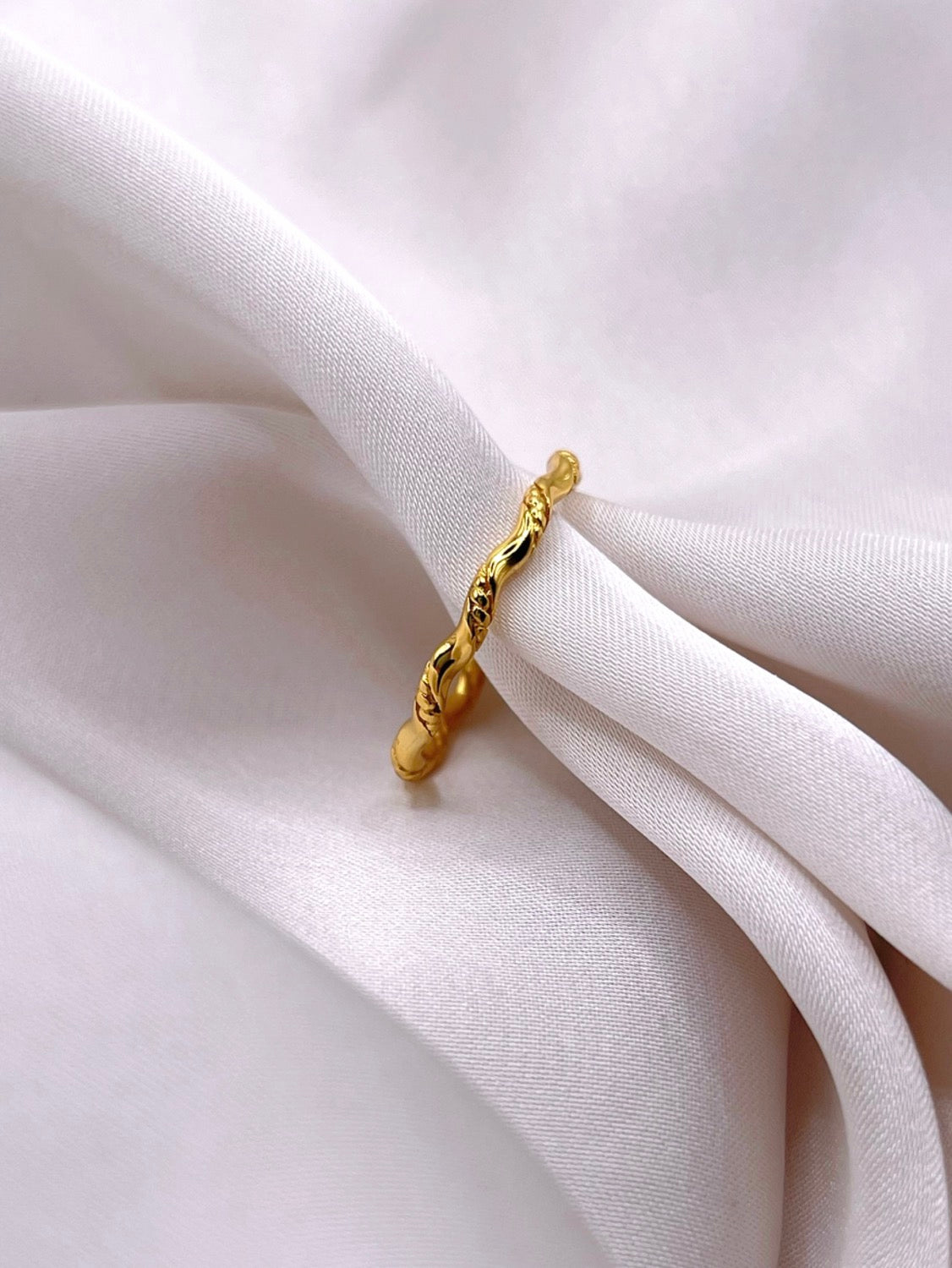 Ember Ring | VORBESTELLUNG