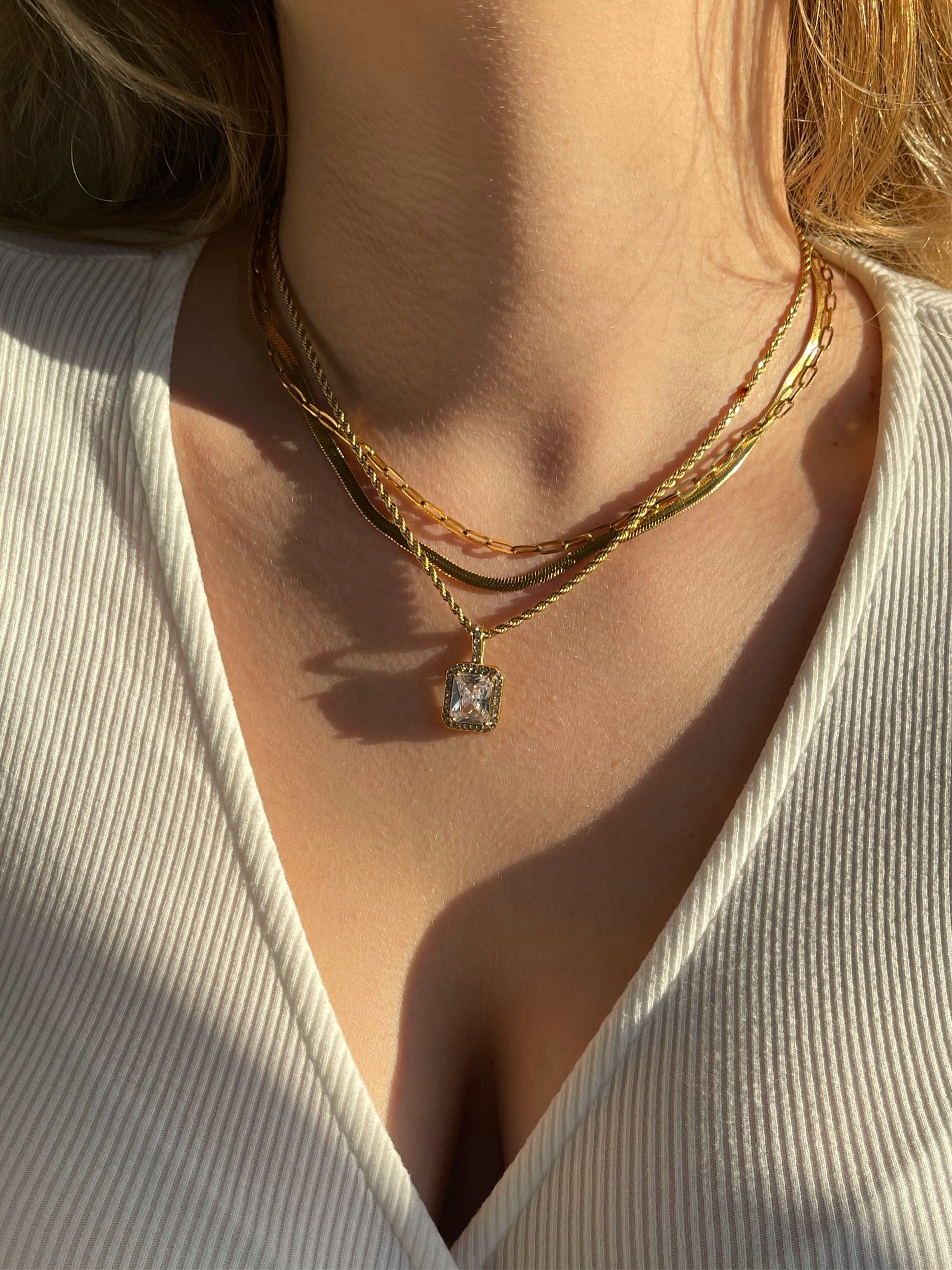 Caterina White Halskette | VORBESTELLUNG