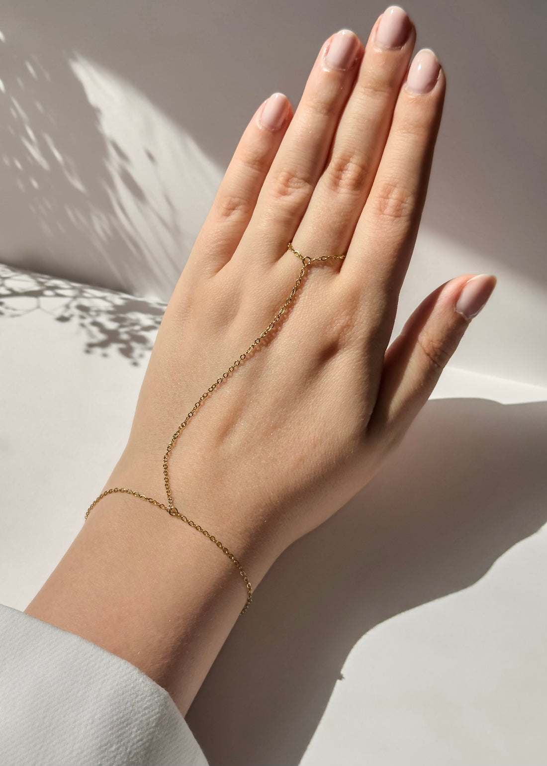 Minimalist Hand Chain