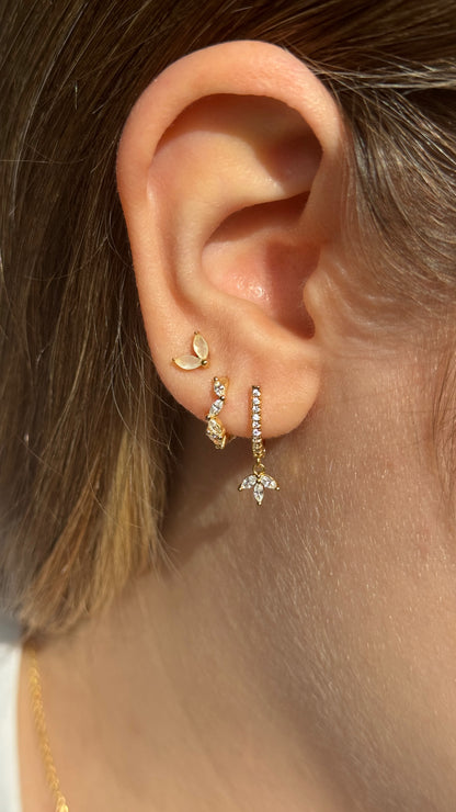 Mini Milk Petals Earring