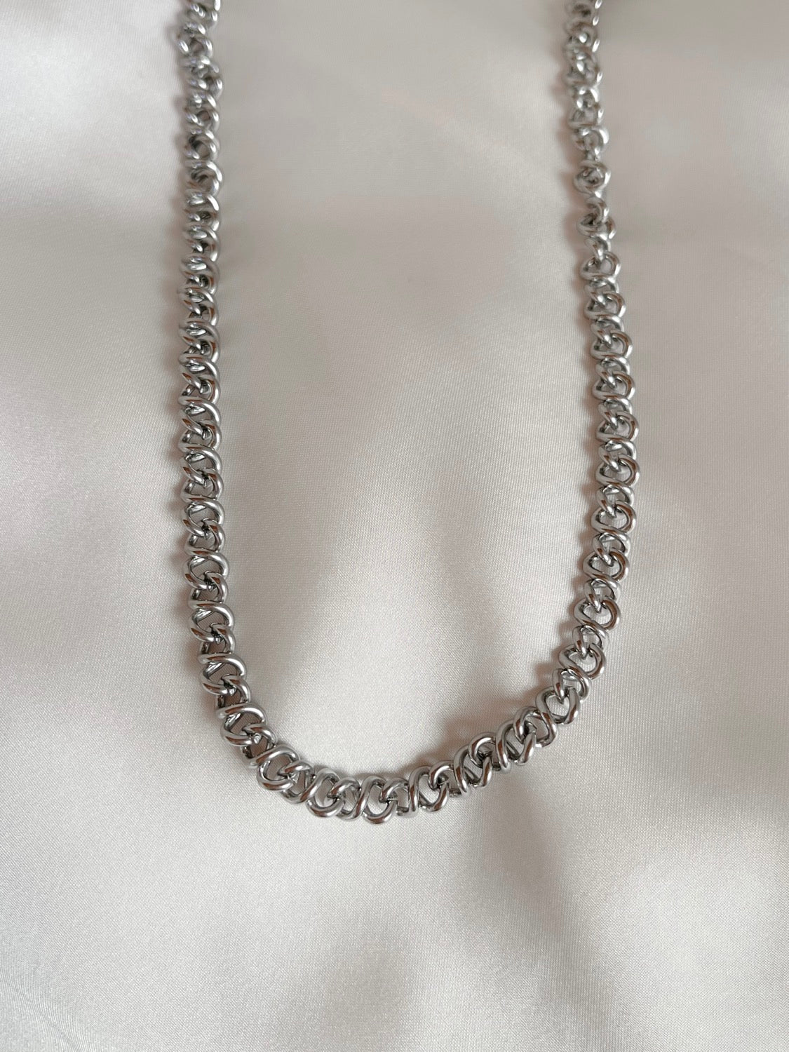 Pure Necklace