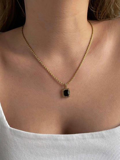 Caterina Black Necklace