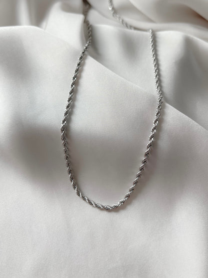 Milan Thin Necklace