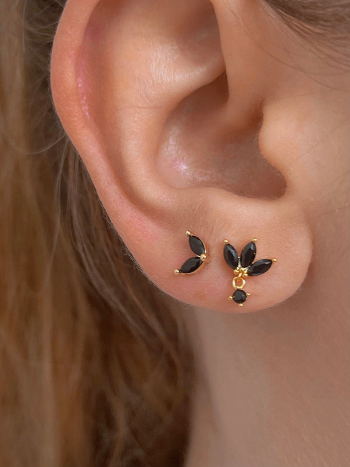 Dark Petals Earring