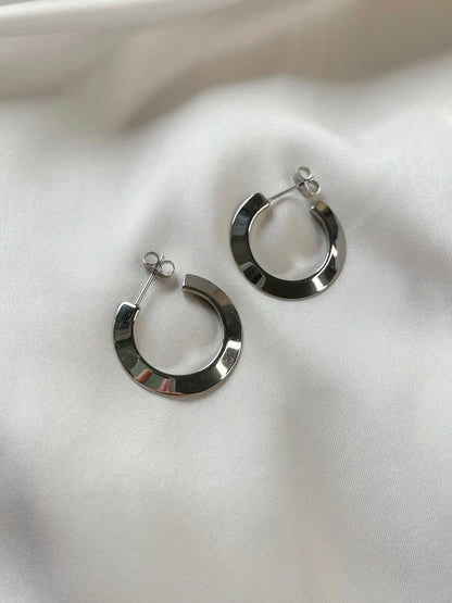 Eleanora Earring